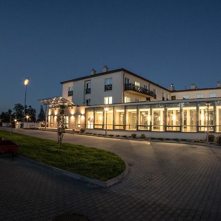 Hotel Radocza Park Business Bagian luar foto