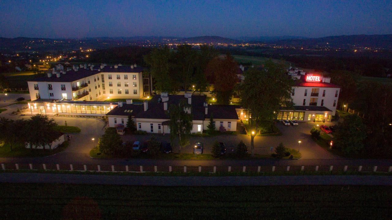 Hotel Radocza Park Business Bagian luar foto