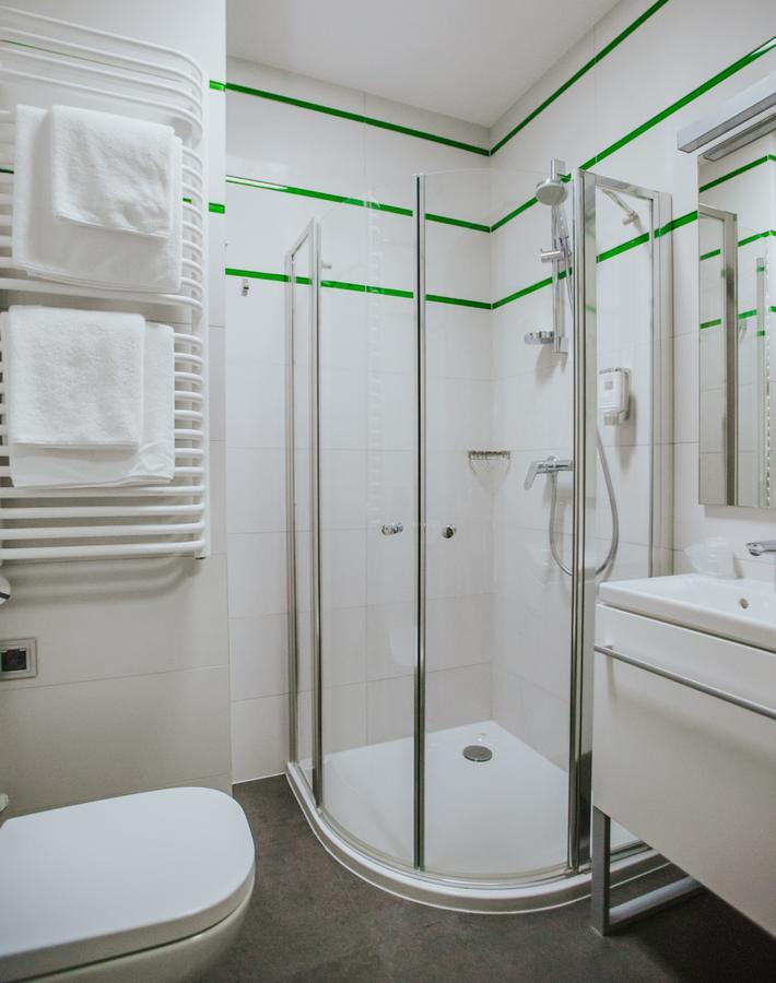 Hotel Radocza Park Business Bagian luar foto