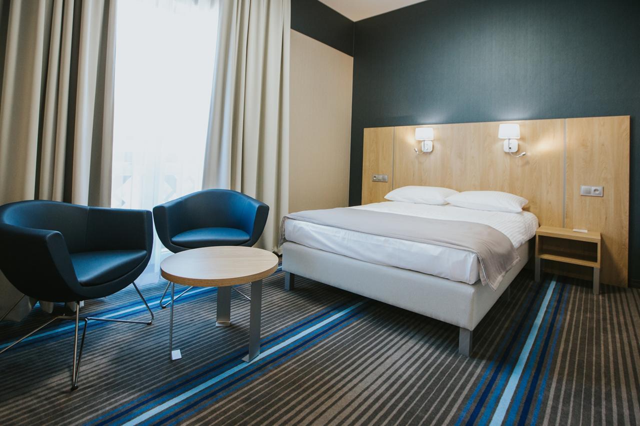 Hotel Radocza Park Business Bagian luar foto