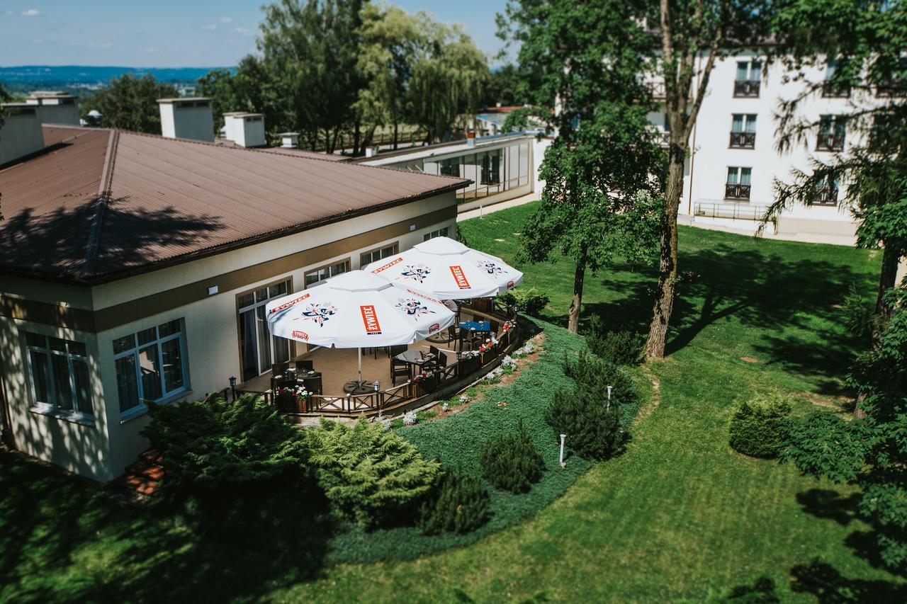 Hotel Radocza Park Business Bagian luar foto