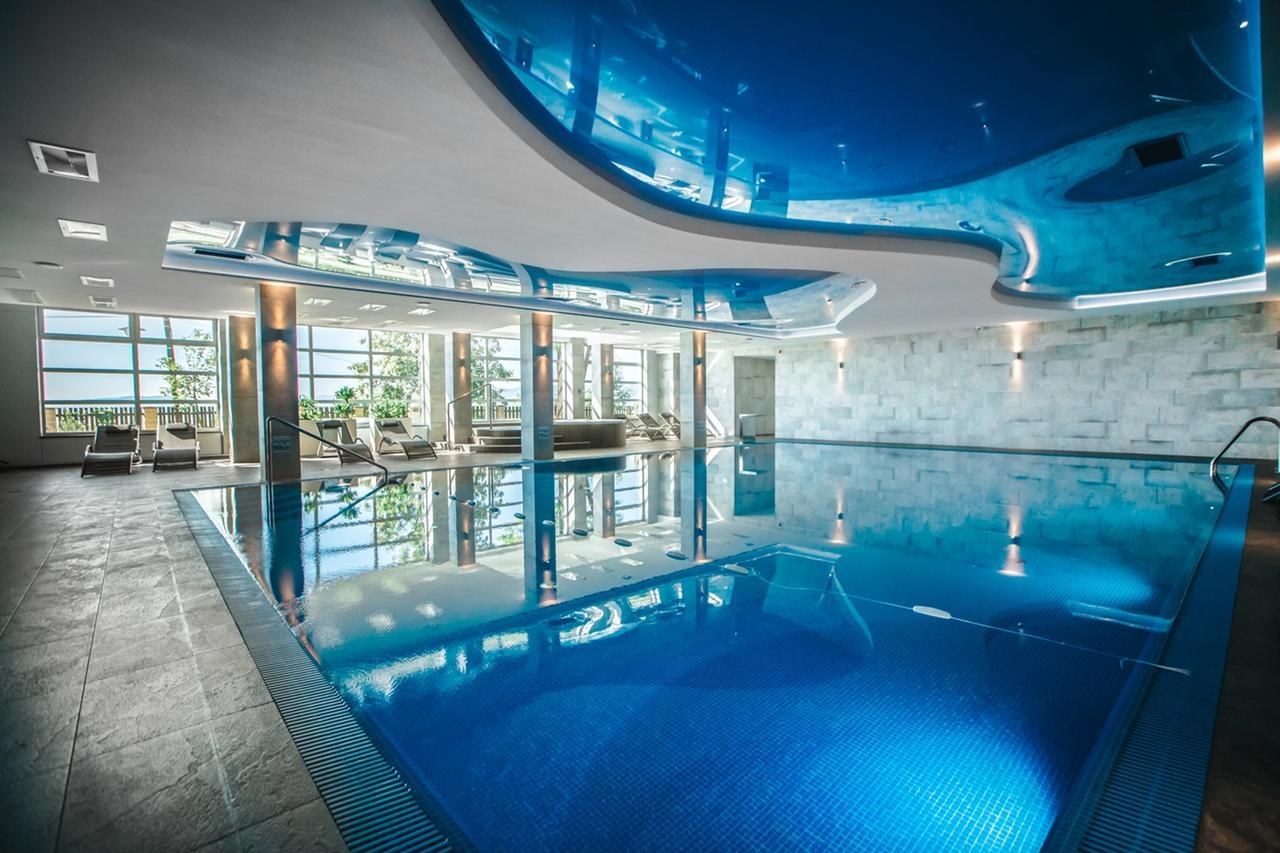 Hotel Radocza Park Business Bagian luar foto