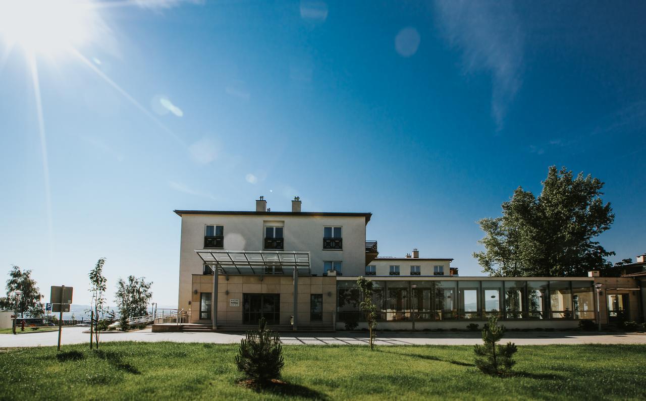 Hotel Radocza Park Business Bagian luar foto